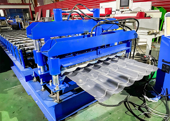 Galvanizli Çelik Hidrolik Kesim Çatı Paneli camlı kiremit rulo şekillendirme makinesi Soğuk