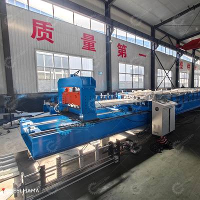 Galvanizli Uçan Kesiciler Durmaksızın 20m/min Decking Floor Steel Sheet Roll Forming Machine
