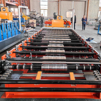 PLC Kontrollü Geniş Pazar Çatı Kaplama Rulo Şekillendirme Makinesi İçin En Yeni Tasarım