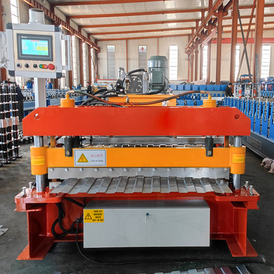 PLC Kontrollü Geniş Pazar Çatı Kaplama Rulo Şekillendirme Makinesi İçin En Yeni Tasarım