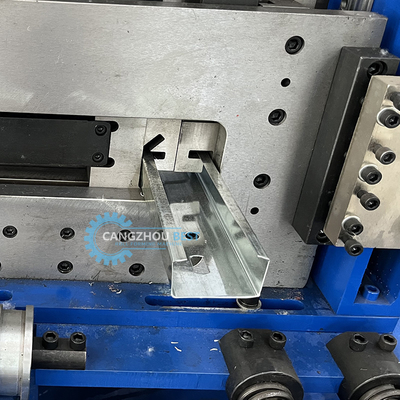 Plc Control C Z U Purlin Roll Forming Machine Hidrolik Bıçaklama ve Kesme