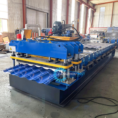 Renkli Çelik 3kw Servo Motor Yüksek Hızlı Zee Çatı Q Tile Roll Forming Machine