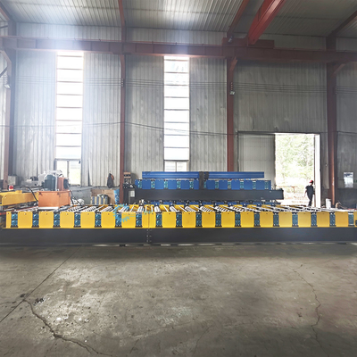 Brezilya Malzeme Kalınlığı 0.3-0.8mm Rulo Yapım Makinesi Metal Çelik Çatı Kelepçesi Yapım Hidrolik Kesim