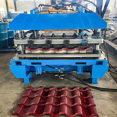 PLC Kontrolü Renk Profili Çatı Plakası Rulo Yapım Makinesi Rusya Delek Kutusu iletim