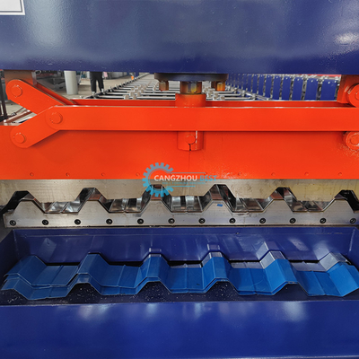 Rusya Popüler H44 Çelik Profil Galvanizli Çatı Paneli Rulo Yapım Makinesi