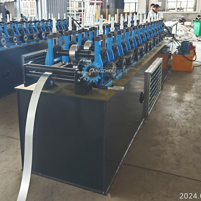 Uçan Kesici Yüksek Hızlı Galvanizli Ana Kanal Rulo Şekillendirme Makinesi