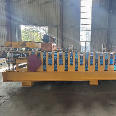 PPGI & GI Çelik Üç Katmanlı Çatı Sacları Rulo Şekillendirme Makinesi Üretim Hattı