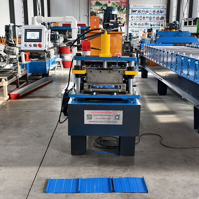 Kendiliğinden kilitlenen Çatı Paneli Rulo Şekillendirme Makinesi