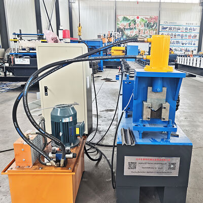 Automatica Siyah Çelik 20x50 Açılı Çelik Rulo Şekillendirme Makinesi